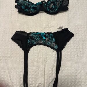Elegant Black and Teal Lace Lingerie Set